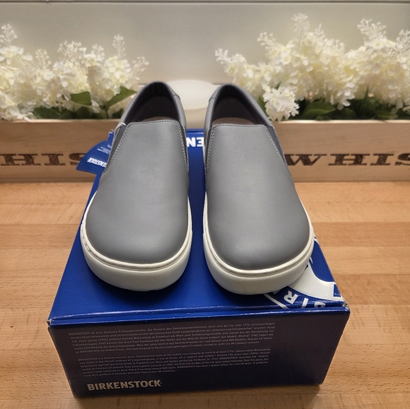 Birkenstock Oswego Leather Slip-On Sneakers Gray Womens Size 37 NIB - Picture 2 of 8